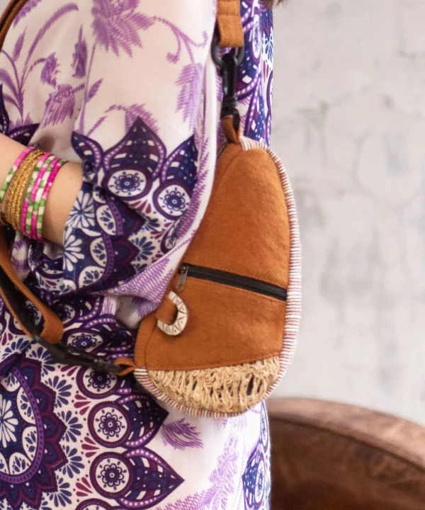 Sac à bandoulière minimal en coton népalais