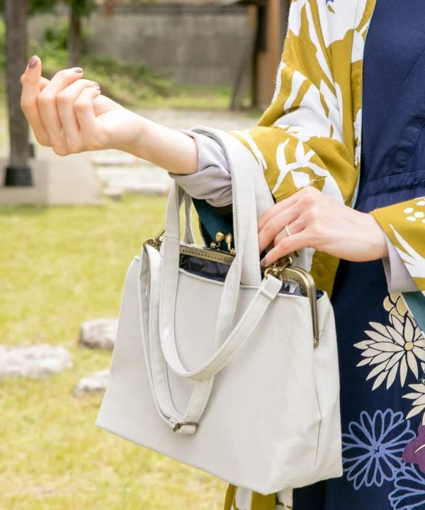 Sac à fermoir convertible URAMASARI GAMAGUCHI