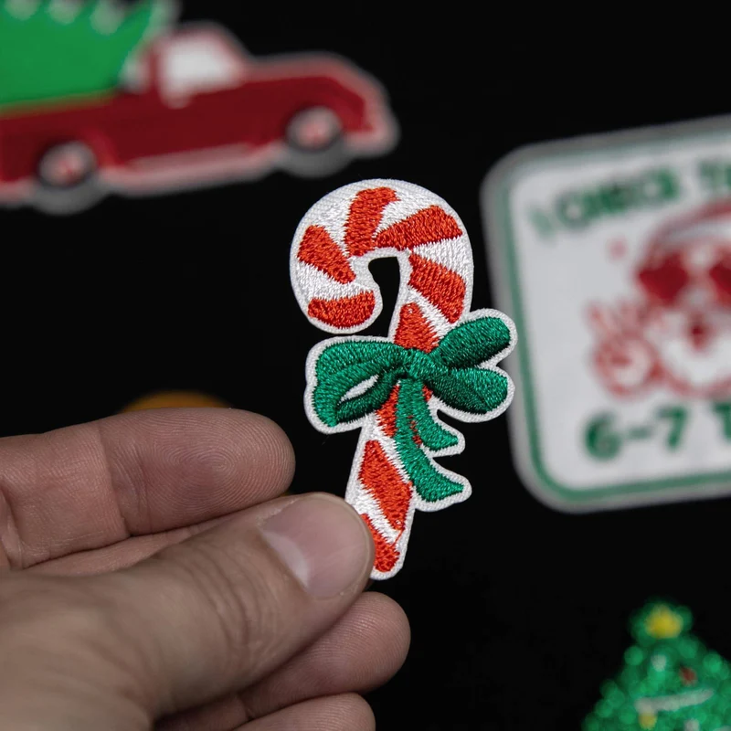 Écusson thermocollant nœud en forme de canne à sucre | Écusson brodé de Noël