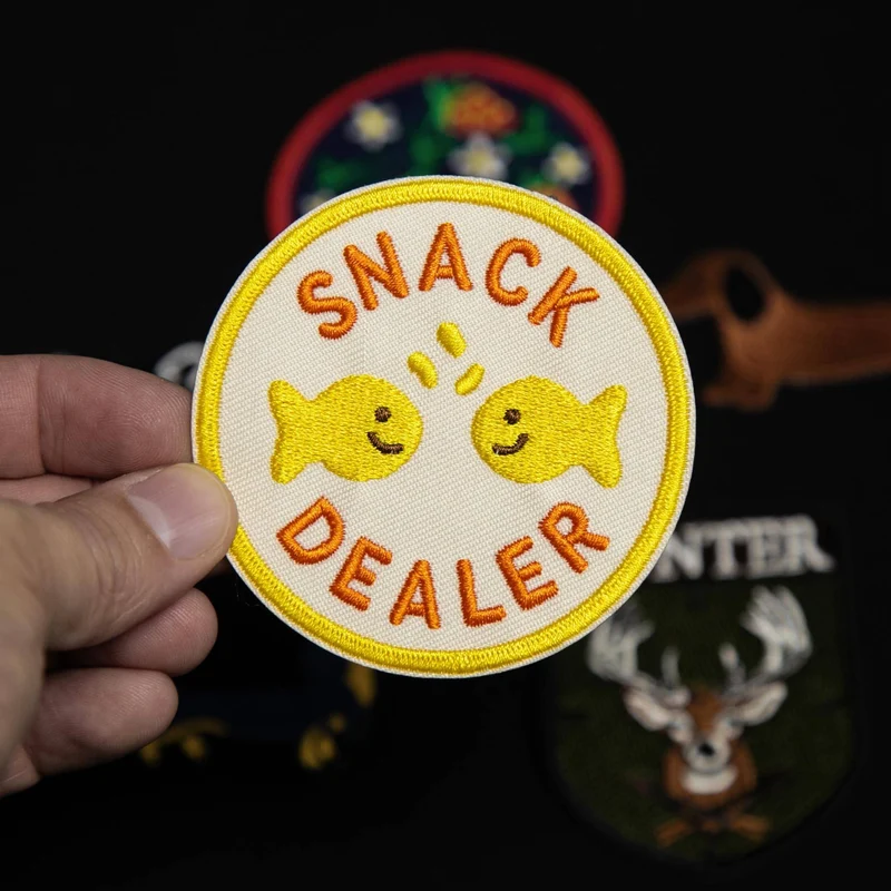 Écusson thermocollant Goldfish du vendeur de snacks | Écusson brodé