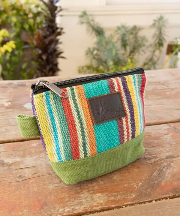 Pochette rayée tissée à la main au Népal