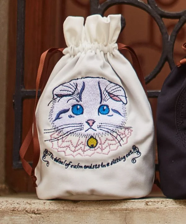 Pochette à cordon de broderie chat