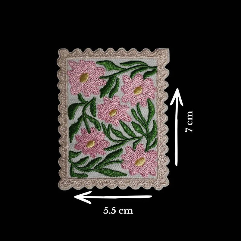 Écusson Brodé Thermocollant | Timbre-Poste Floral