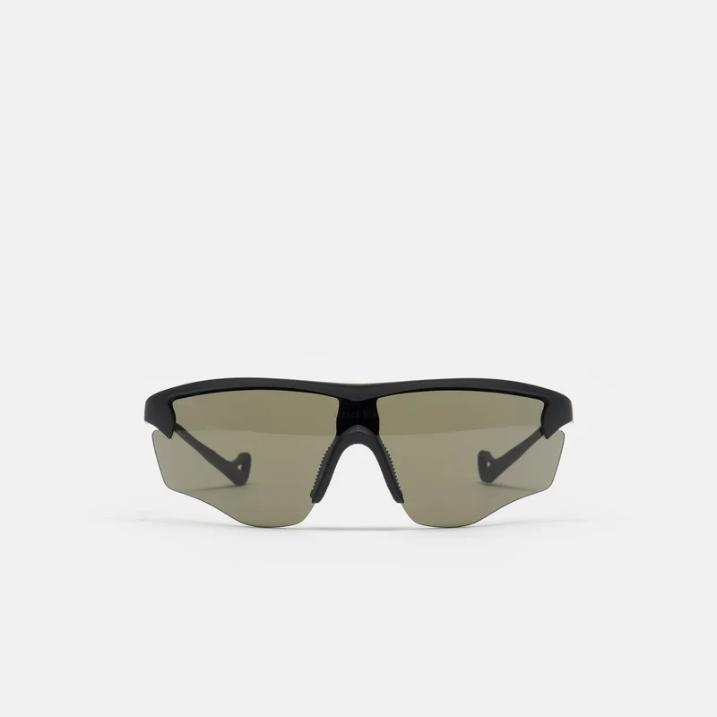 Junya Racer Sunglasses in Black/D+ G15