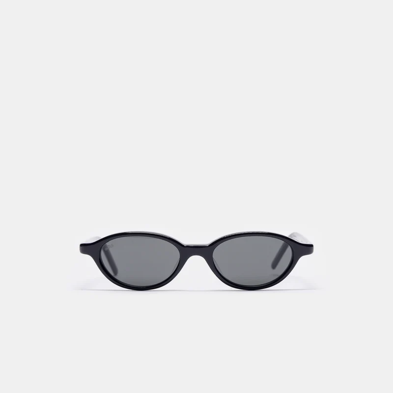 Alien Sunglasses in Black/Black