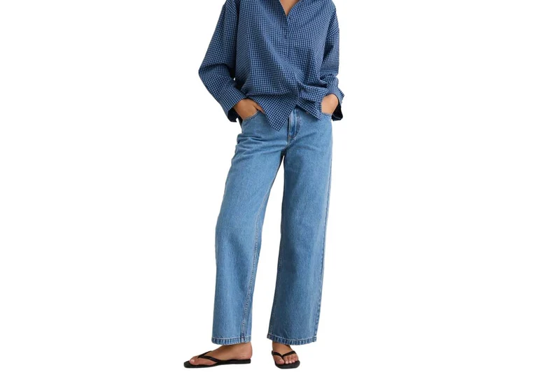 LE JEAN ESSENTIEL