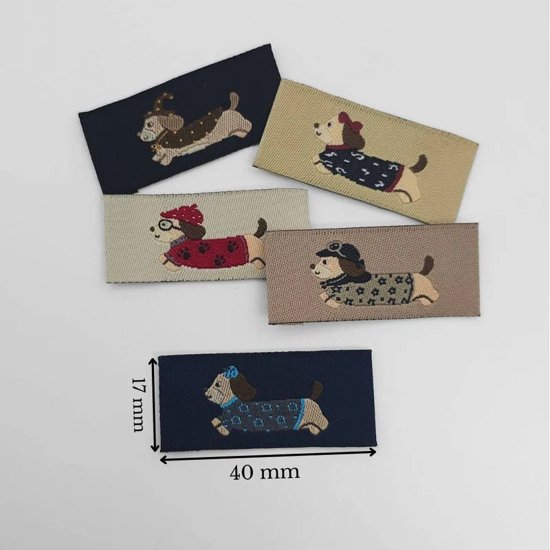 Étiquettes tissées à coudre avec chien | Couleurs assorties | Paquet de 5 | Les Tissées Canada