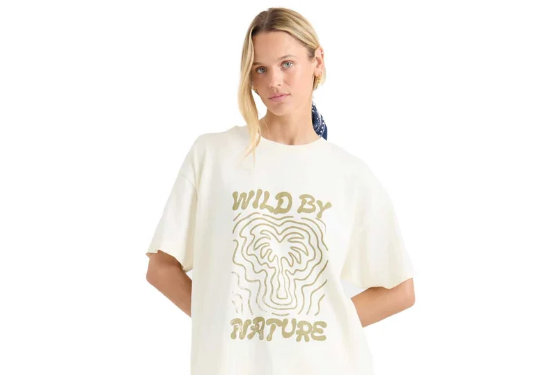 T-SHIRT SURDIMENSIONNÉ SAUVAGE PAR LA NATURE