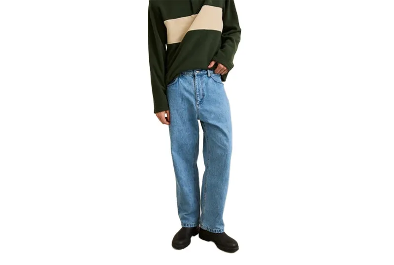 LE JEAN ESSENTIEL