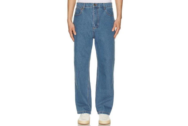 LE JEAN ESSENTIEL