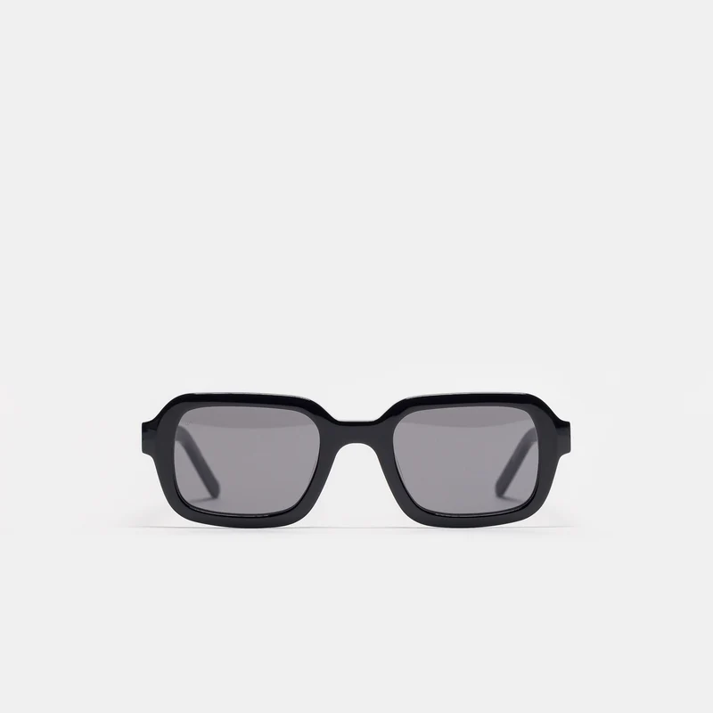 Cascade Sunglasses in Black/Black