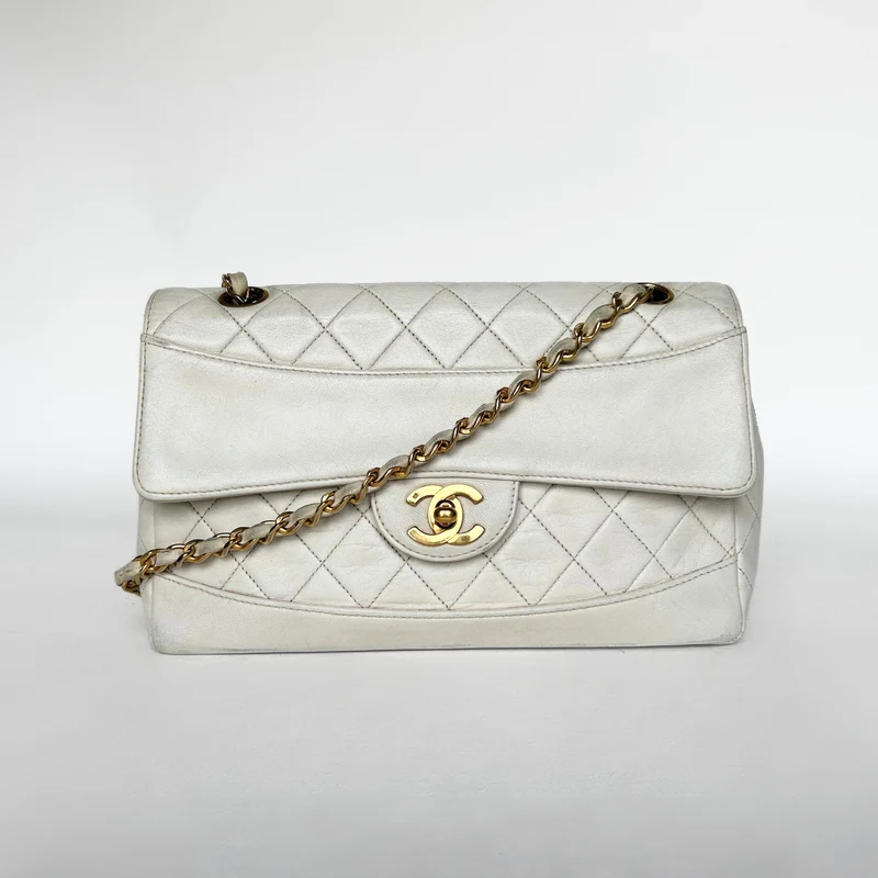 Chanel Diana Flap Bag Cuir d'agneau moyen