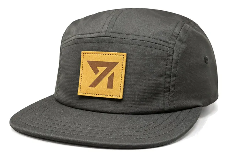 CHAPEAU DE COUREUR
