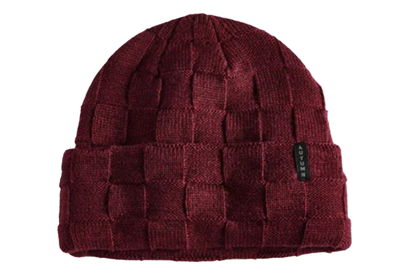 BONNET EN LAINE À CARREAUX