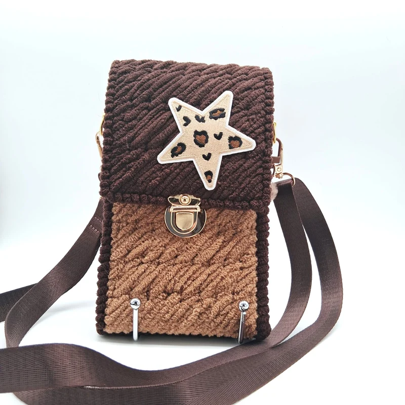 Pochette "Léo"