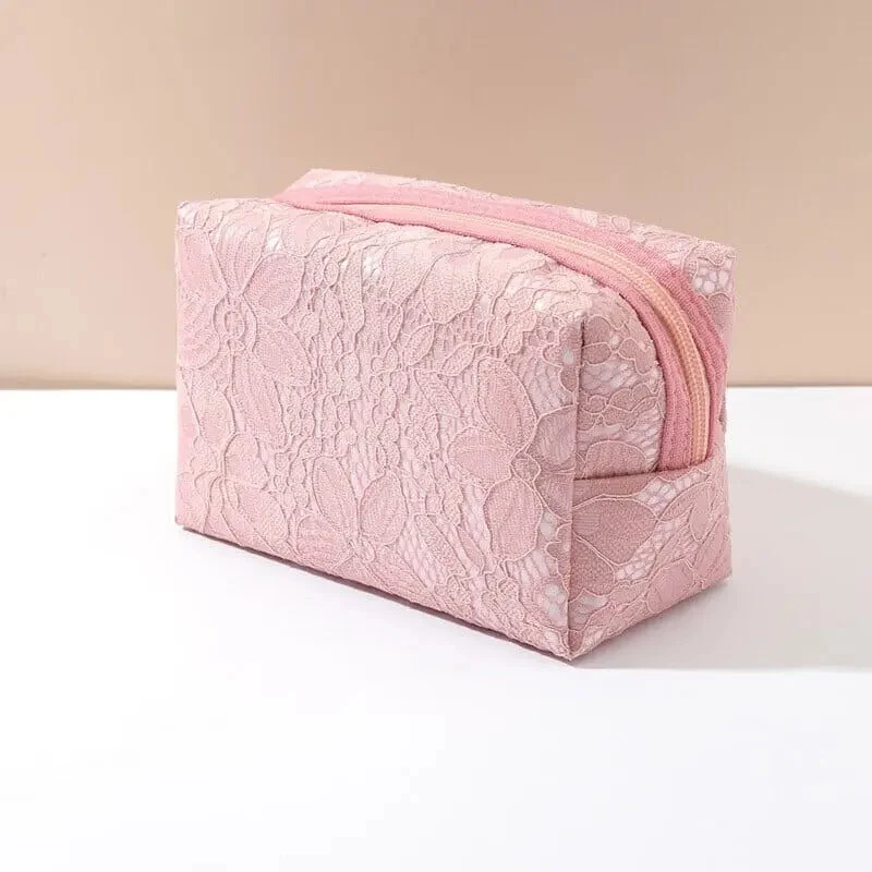 Trousse Maquillage Dentelle Rose | Idéale Voyages Élégants