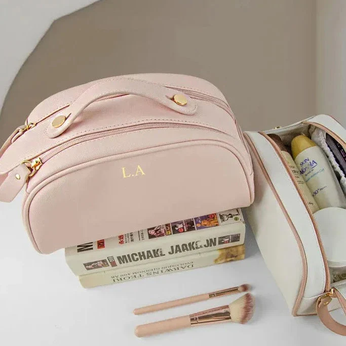 Trousse de Toilette Femme Personnalisée | Design Raffiné avec Initiales