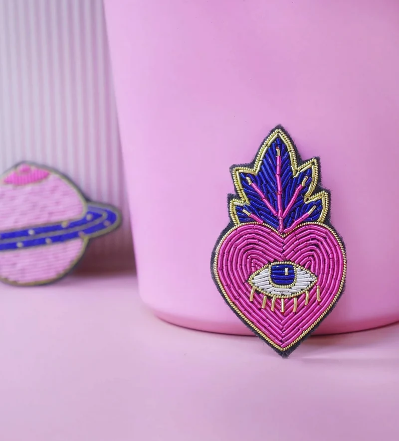 Broche ex voto pink - Malicieuse