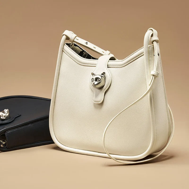 Cat Luxury Timeless Fashion Shoulder Bag