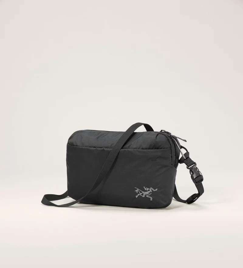 Heliad Crossbody in Black