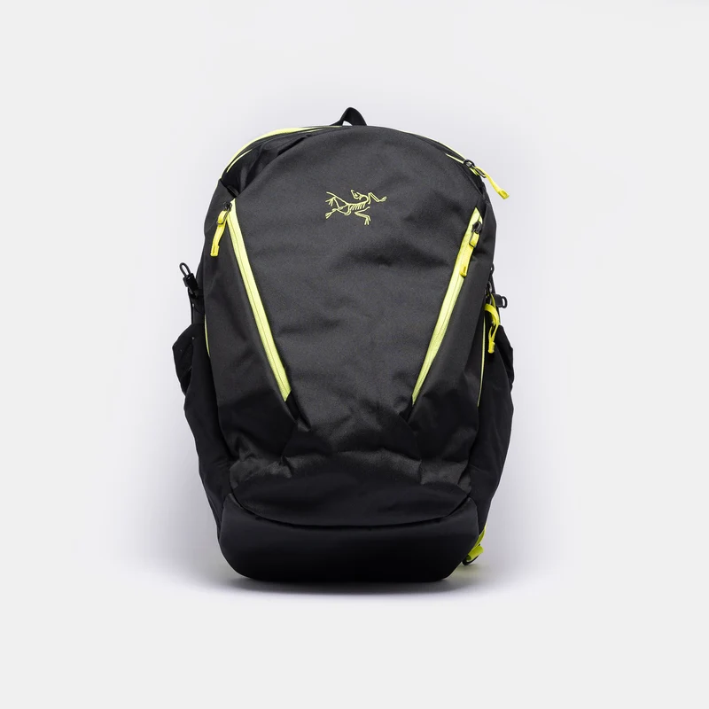 Mantis 26 Backpack in Black/Euphoria