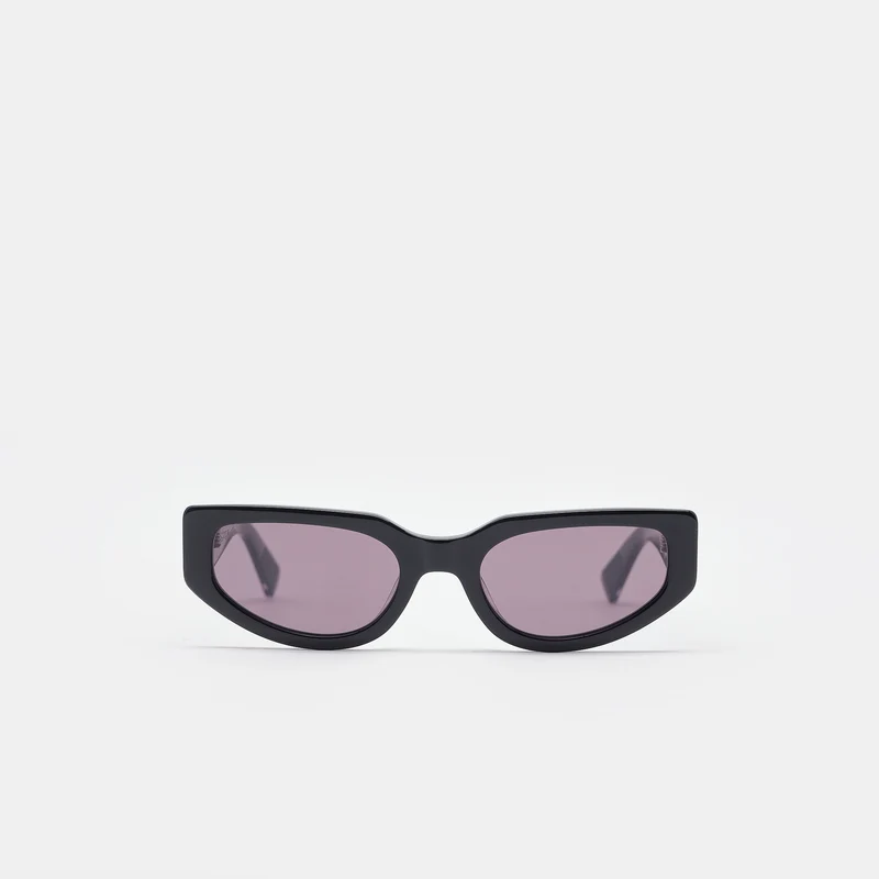 Outsider Sunglasses in Black