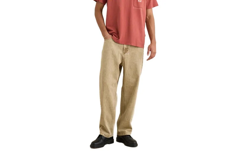 LE JEAN ESSENTIEL