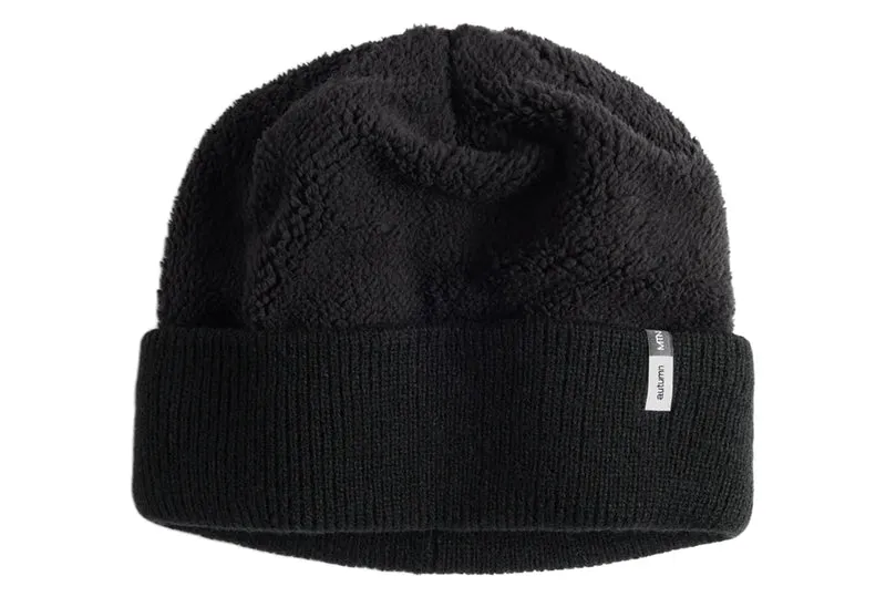 BONNET EN POLAIRE INVERSÉ